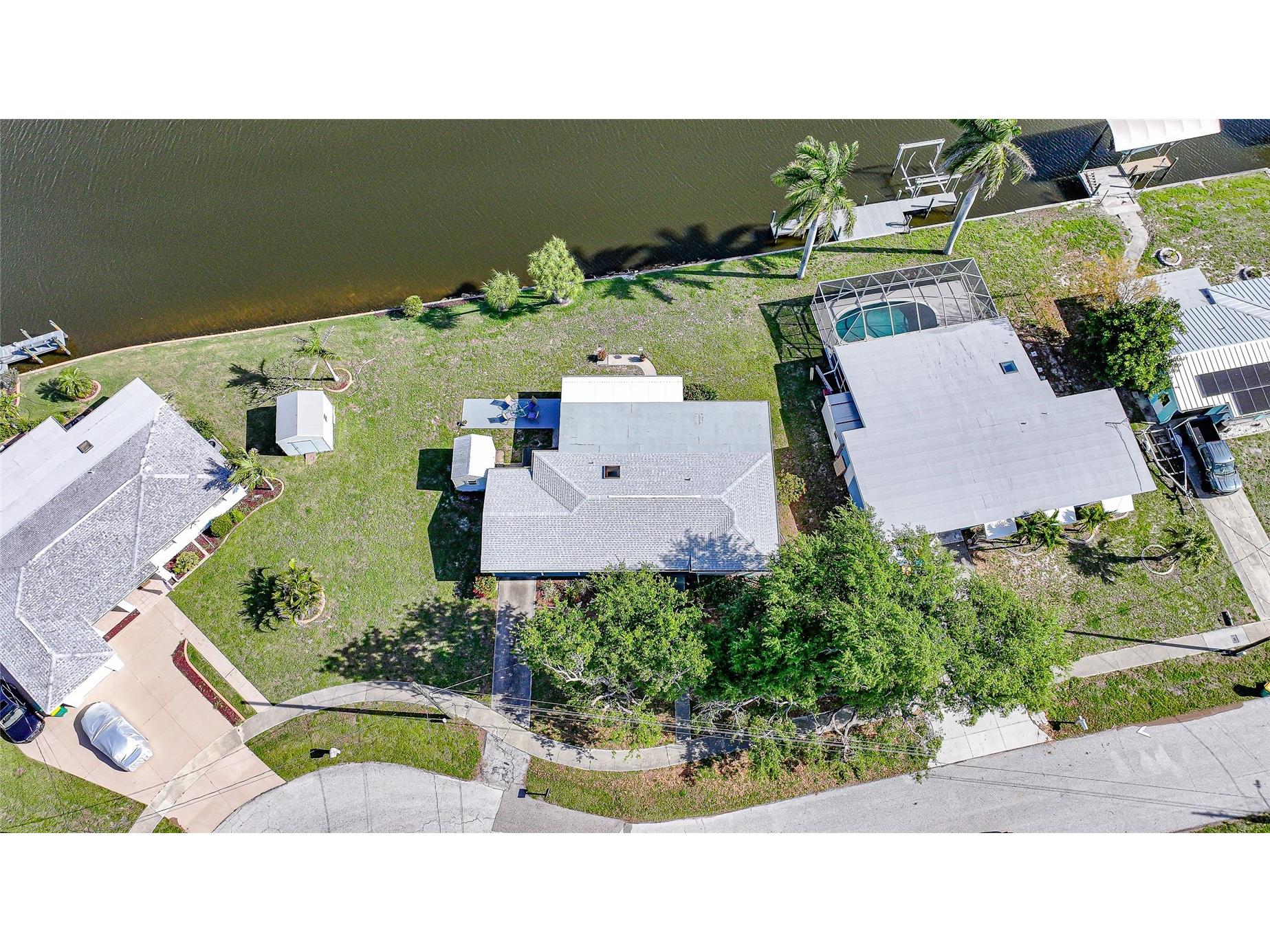 381 Weber Terrace Port Charlotte FL 33952 D6146853 image2