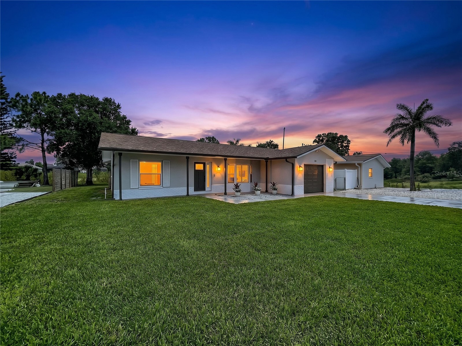 381 Westwinds Drive Palm Harbor FL 34683 TB8516559 image1