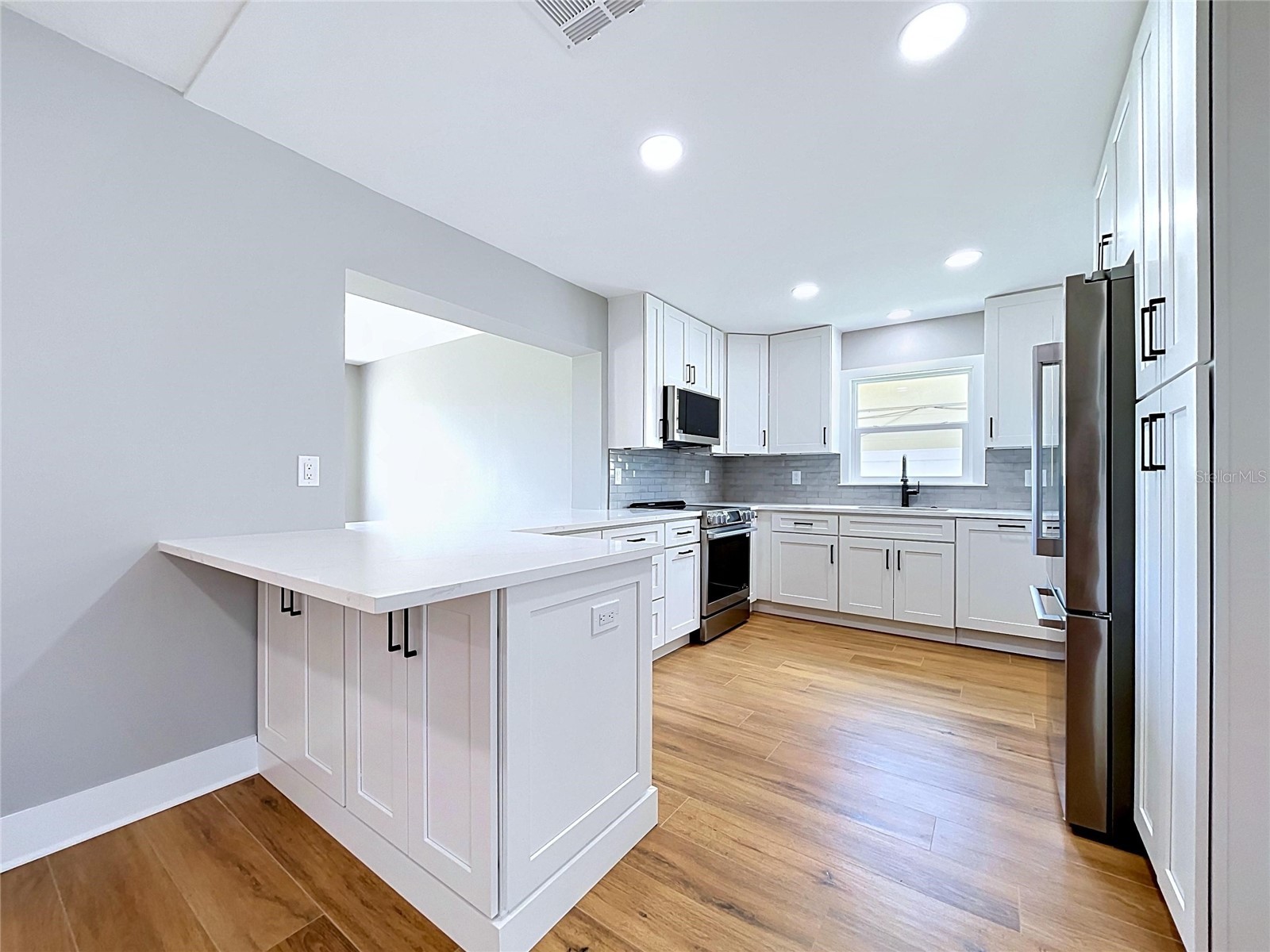 381 Westwinds Drive Palm Harbor FL 34683 TB8516559 image9