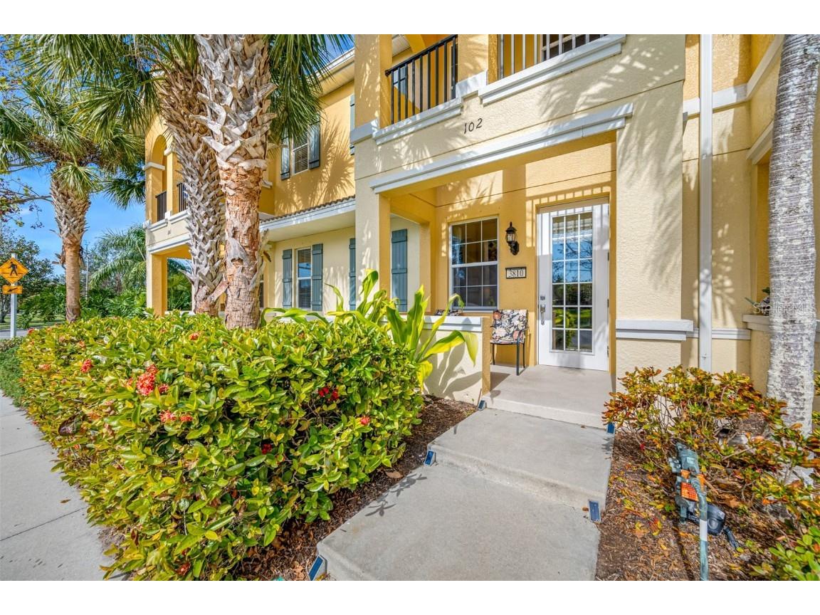 3810 82nd Avenue Circle E #102 Sarasota FL 34243 A4635540 image1