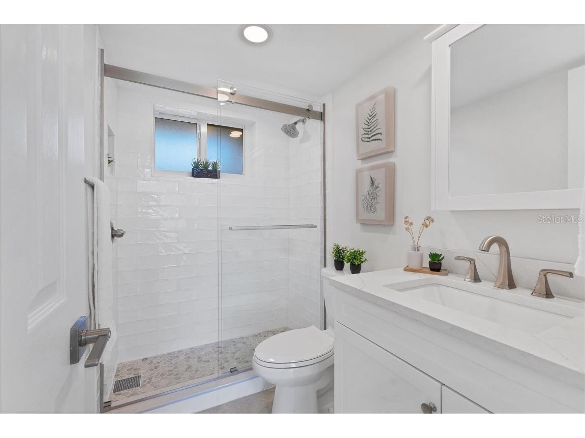 3810 Gulf Of Mexico Drive #F105 Longboat Key FL 34228 A4669649 image24