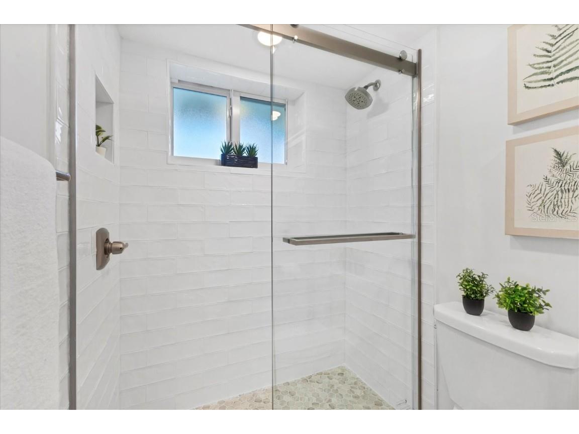 3810 Gulf Of Mexico Drive #F105 Longboat Key FL 34228 A4669649 image25