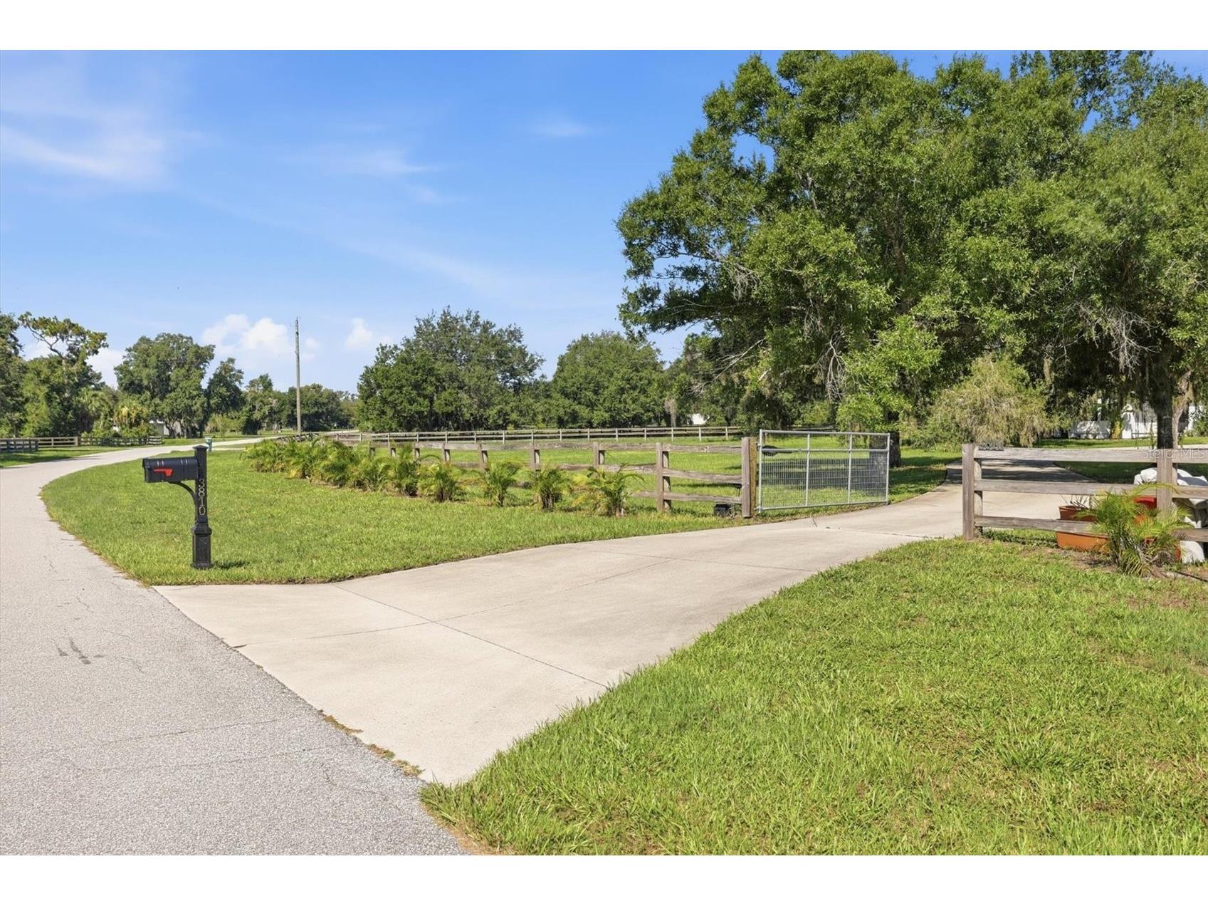 3810 Hidden River Road Sarasota FL 34240 A4700980 image3