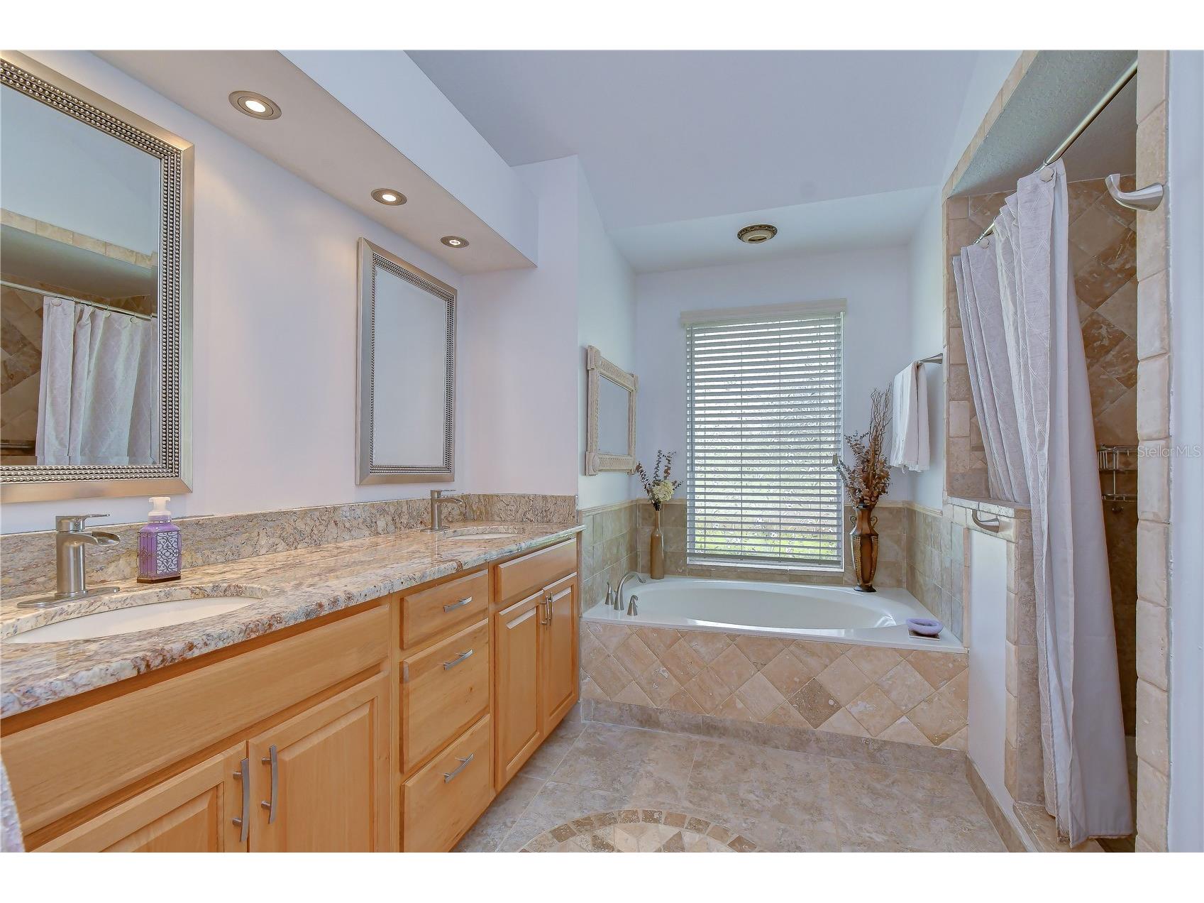 3810 Turkey Oak Drive Valrico FL 33596 TB8510375 image22
