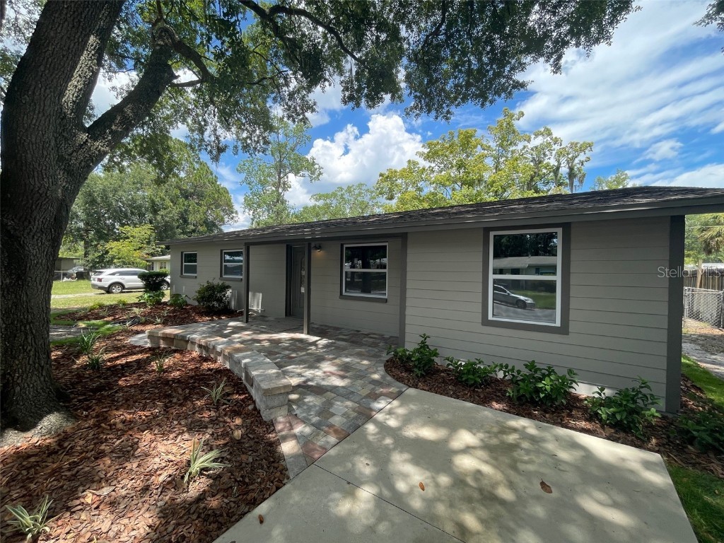 3811 NE 13th Drive, Gainesville, FL, 32609 | MLS: GC522549 | Edina Realty