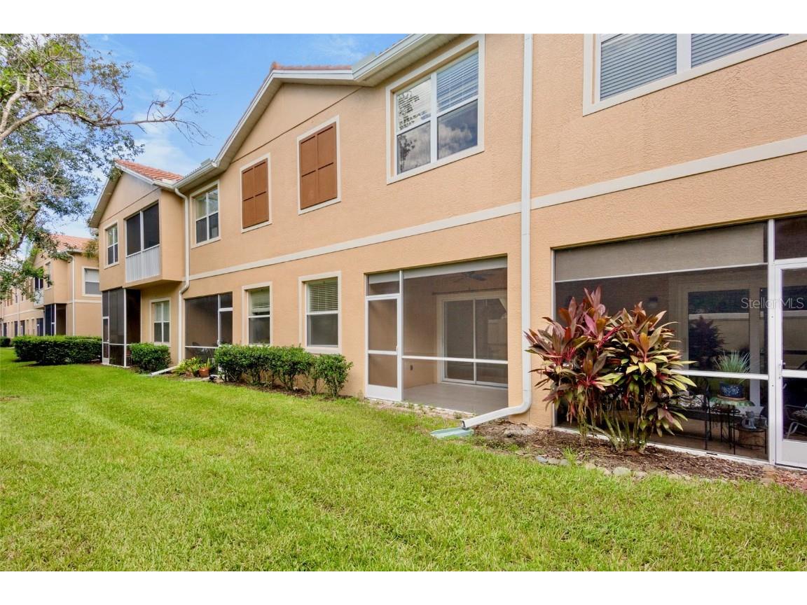 3811 Parkridge Circle #2-104 Sarasota FL 34243 A4660878 image18
