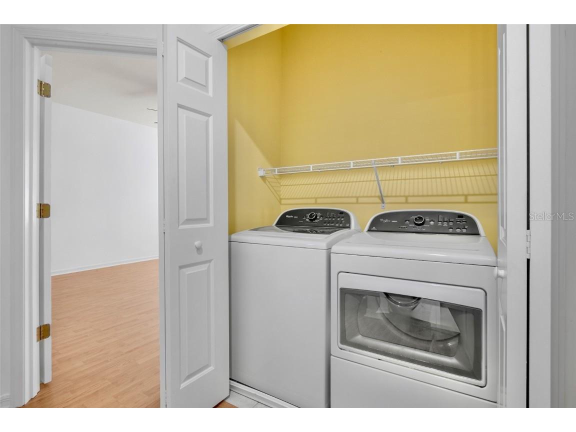 3811 Parkridge Circle #2-104 Sarasota FL 34243 A4660878 image33