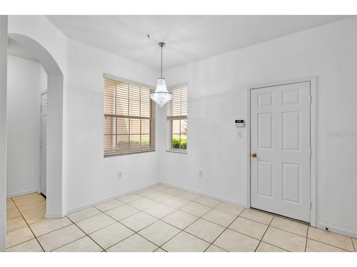 3811 Parkridge Circle #2-104 Sarasota FL 34243 A4660878 image6