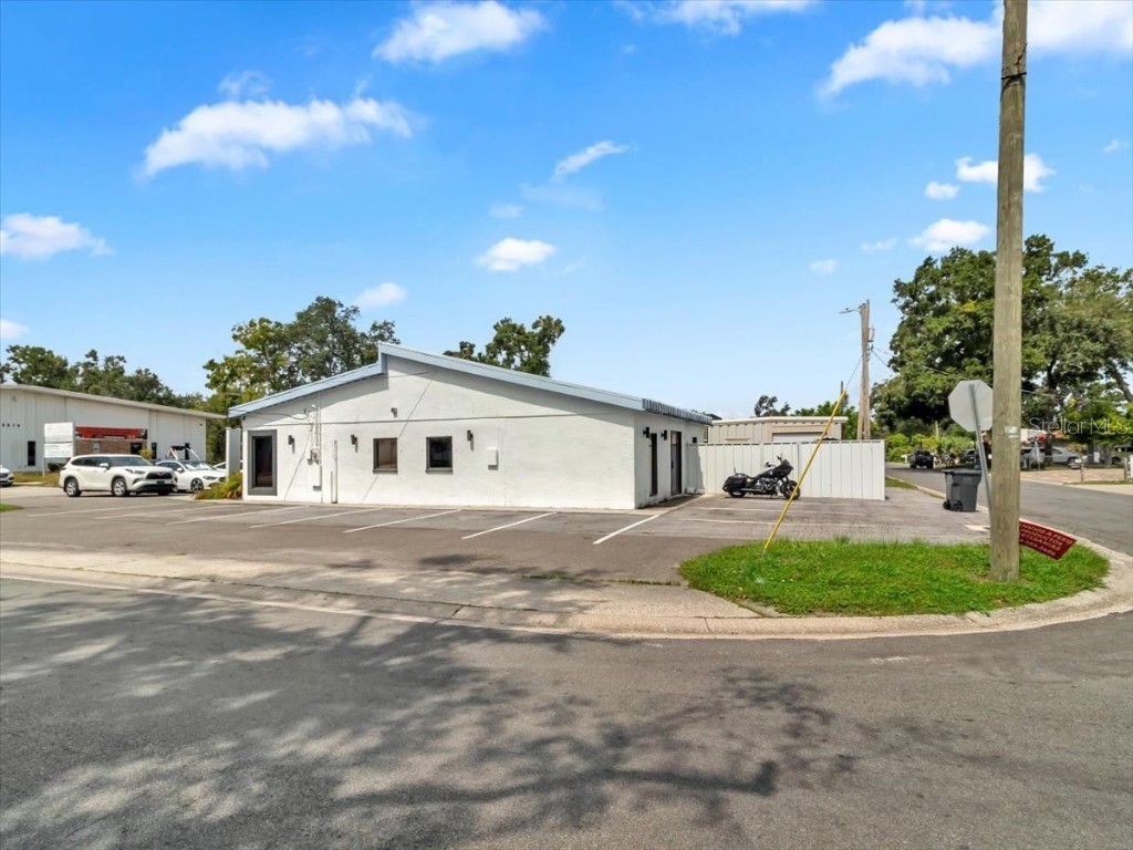 3811 W Sligh Avenue Tampa FL 33614 TB8415977 image33