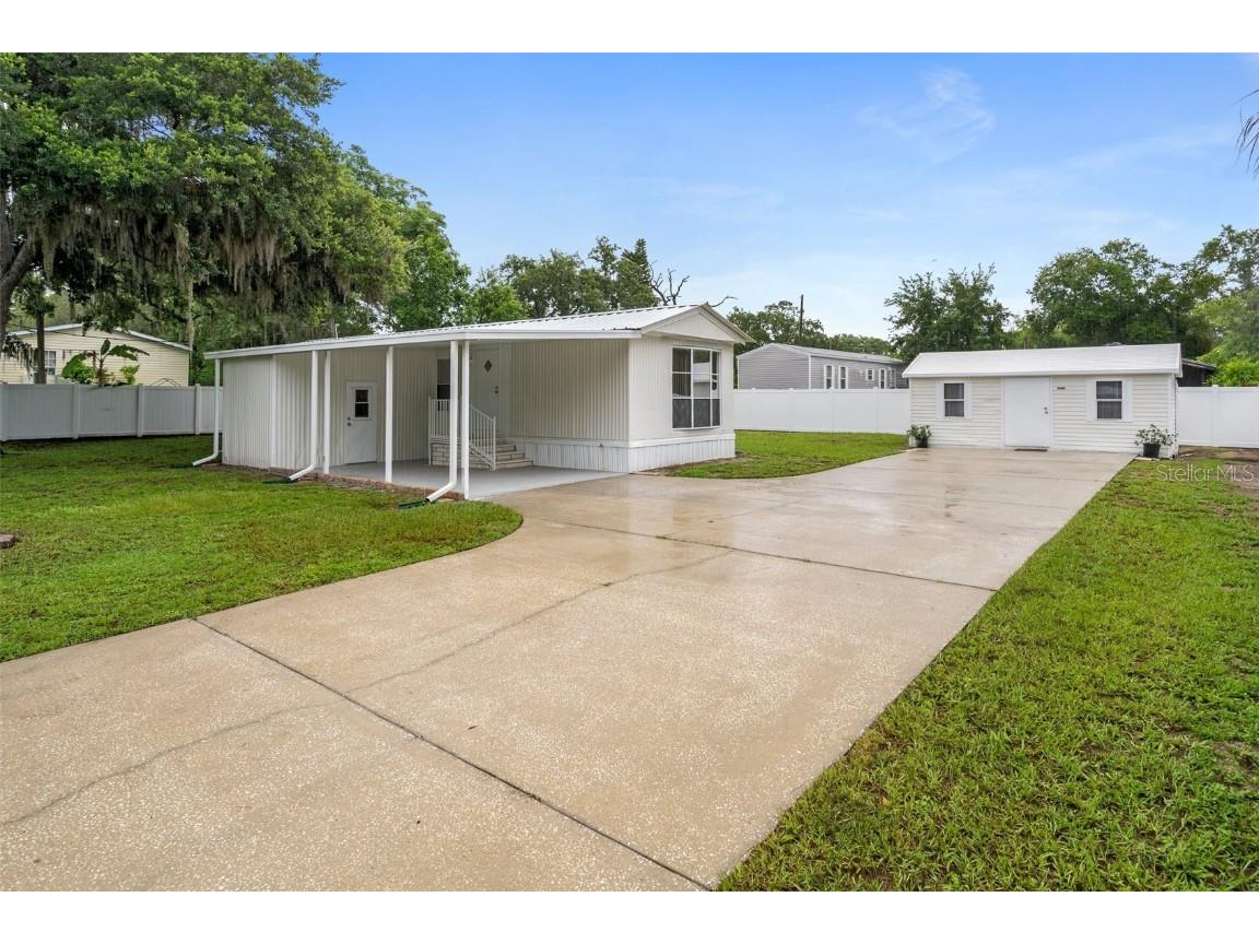 3812 Celtic Drive New Port Richey FL 34655 W7876844 image1