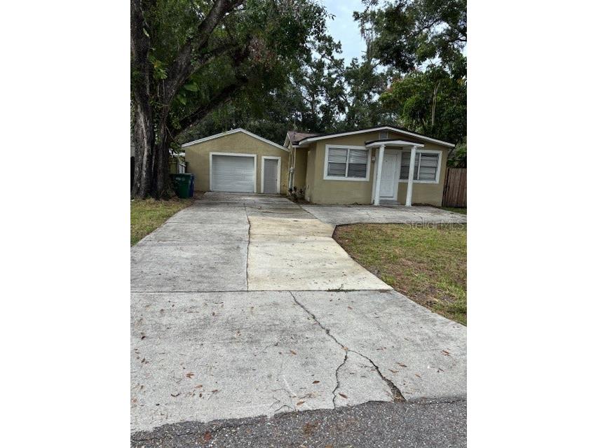 3812 E Lakeshore Drive Tampa FL 33604 TB8426136 image1