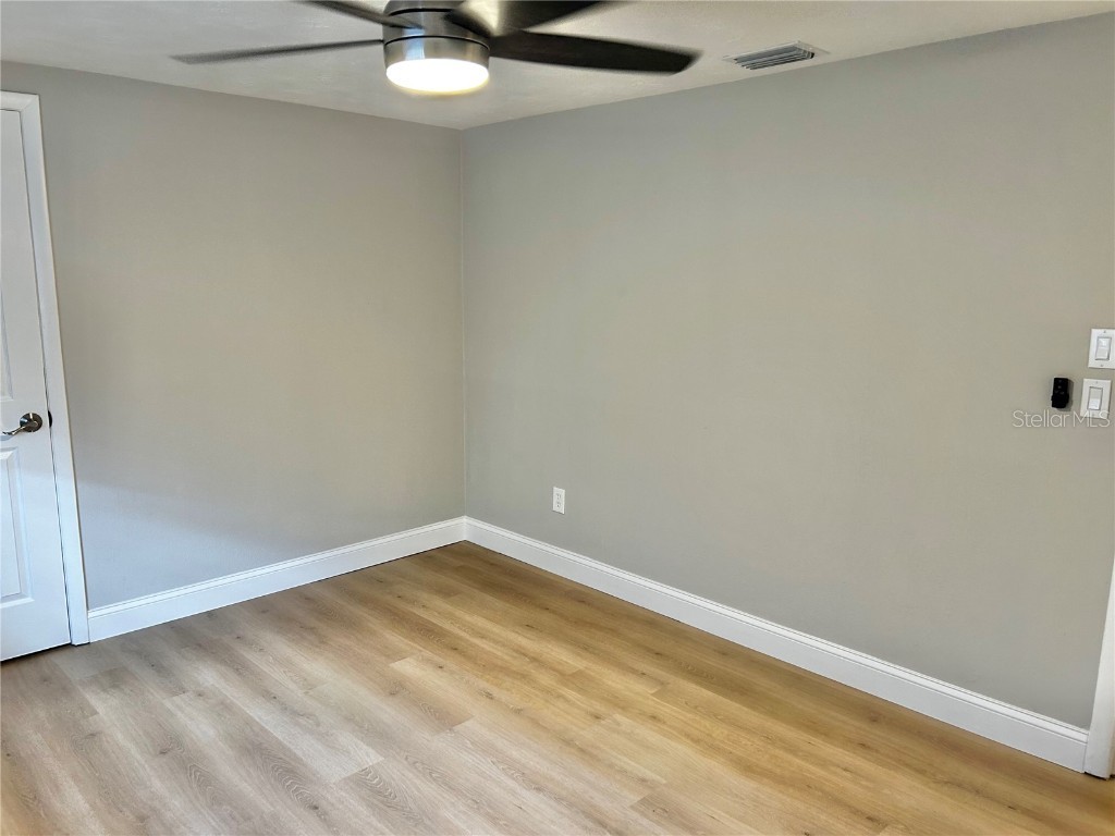 3812 Elmwood Drive Holiday FL 34691 W7867116 image1