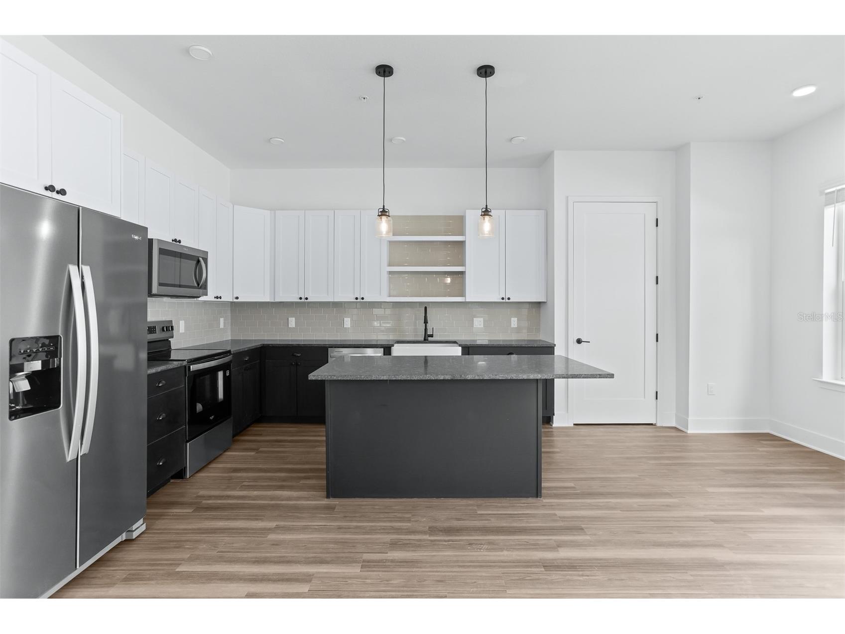 3812 Fern Hollow Place Tampa FL 33614 TB8514946 image6