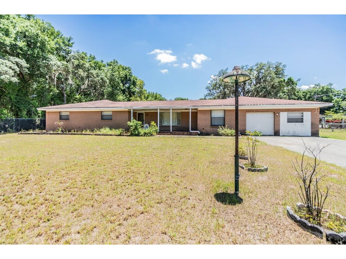 3813 Amber Road Valrico FL 33594 T3532281 image1