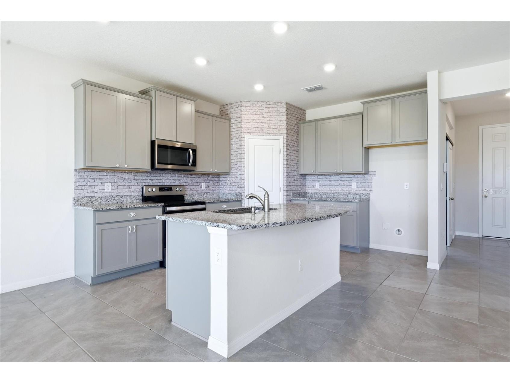 3813 Lively Coral Place Bradenton FL 34208 A4692275 image10