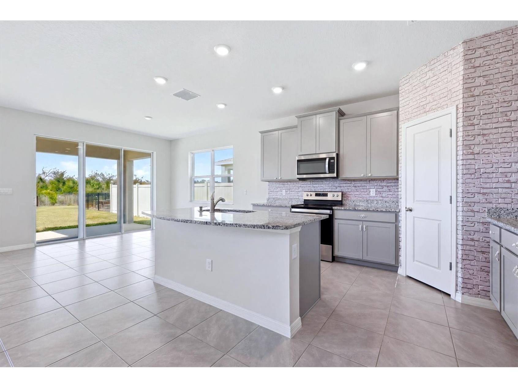 3813 Lively Coral Place Bradenton FL 34208 A4692275 image12