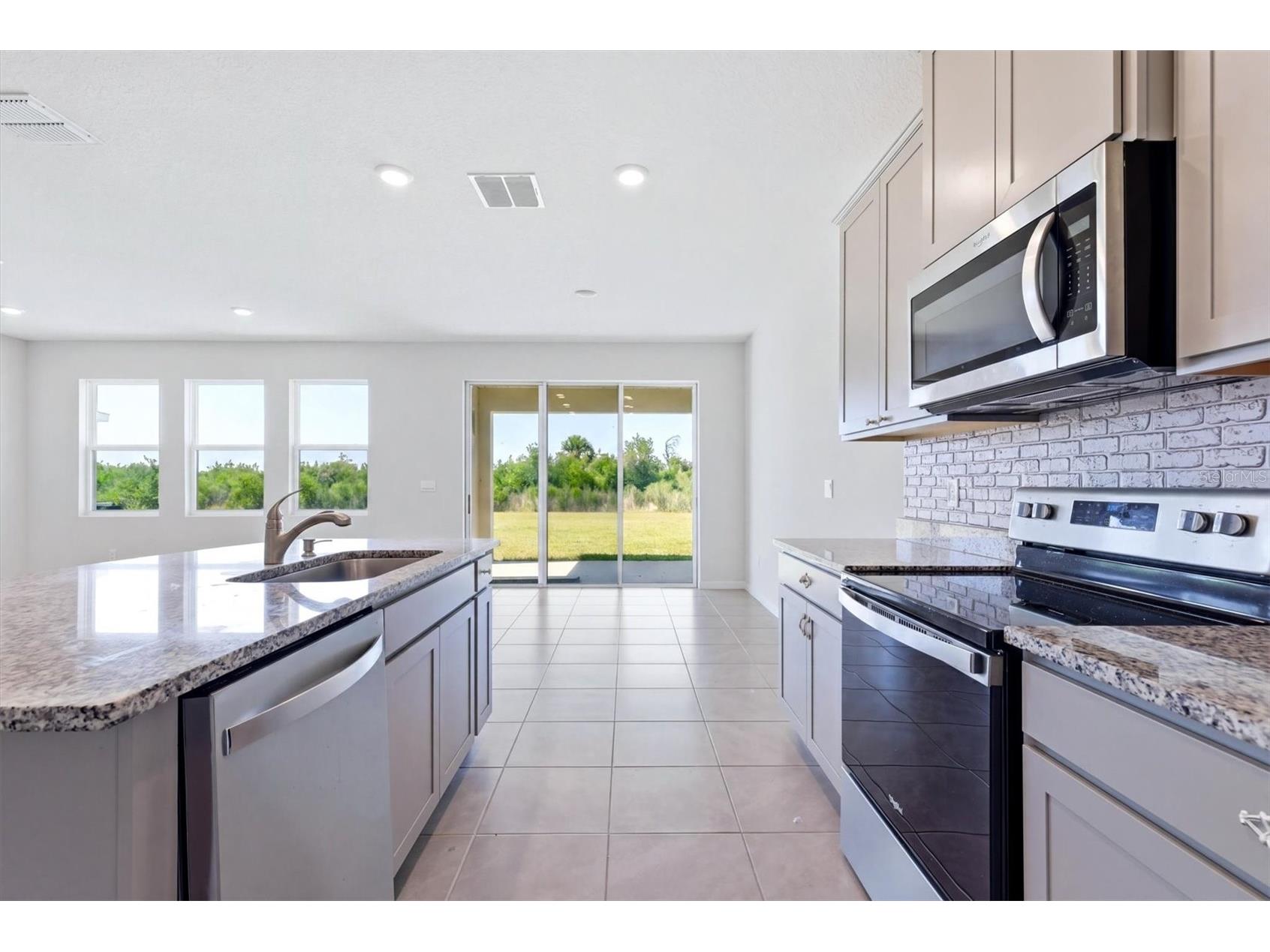 3813 Lively Coral Place Bradenton FL 34208 A4692275 image13