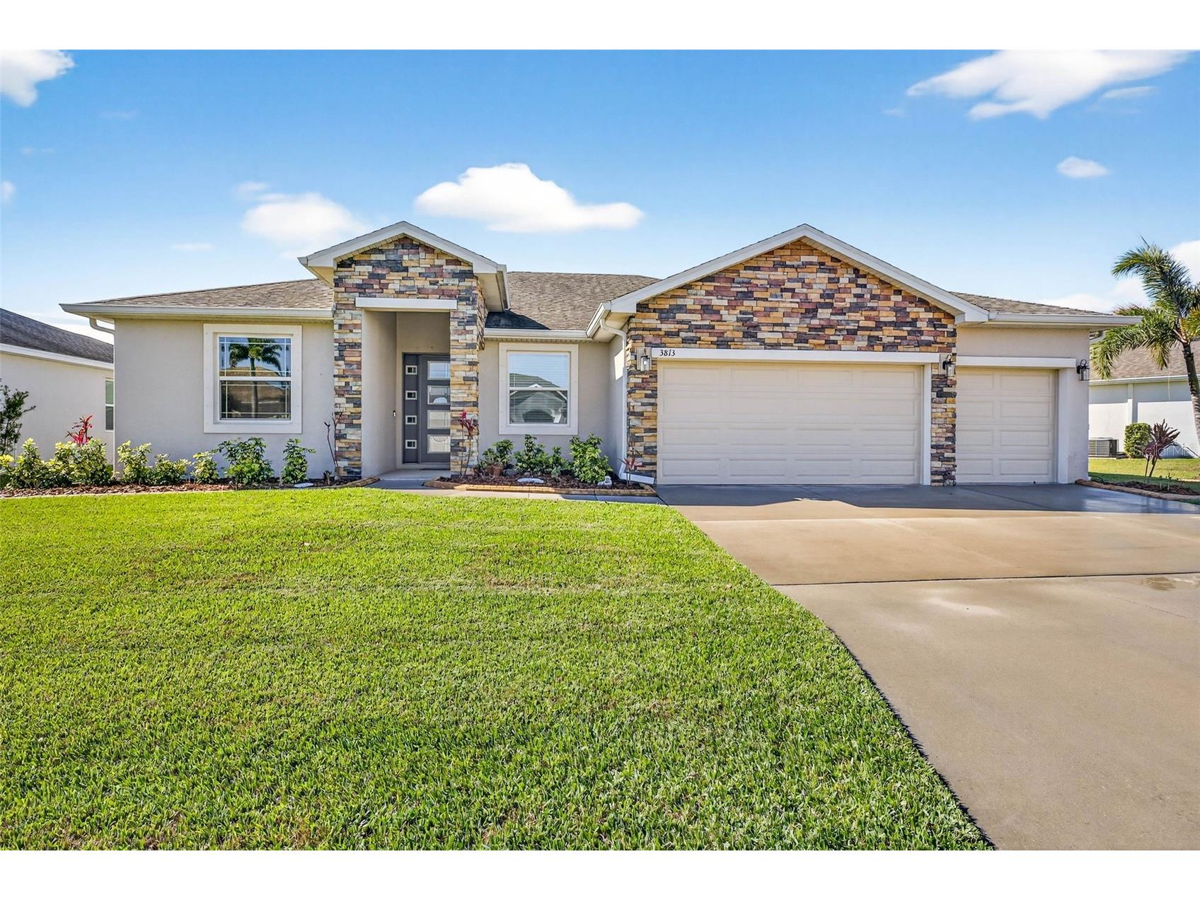 3813 Milflores Drive Sun City Center FL 33573 TB8481980 image1