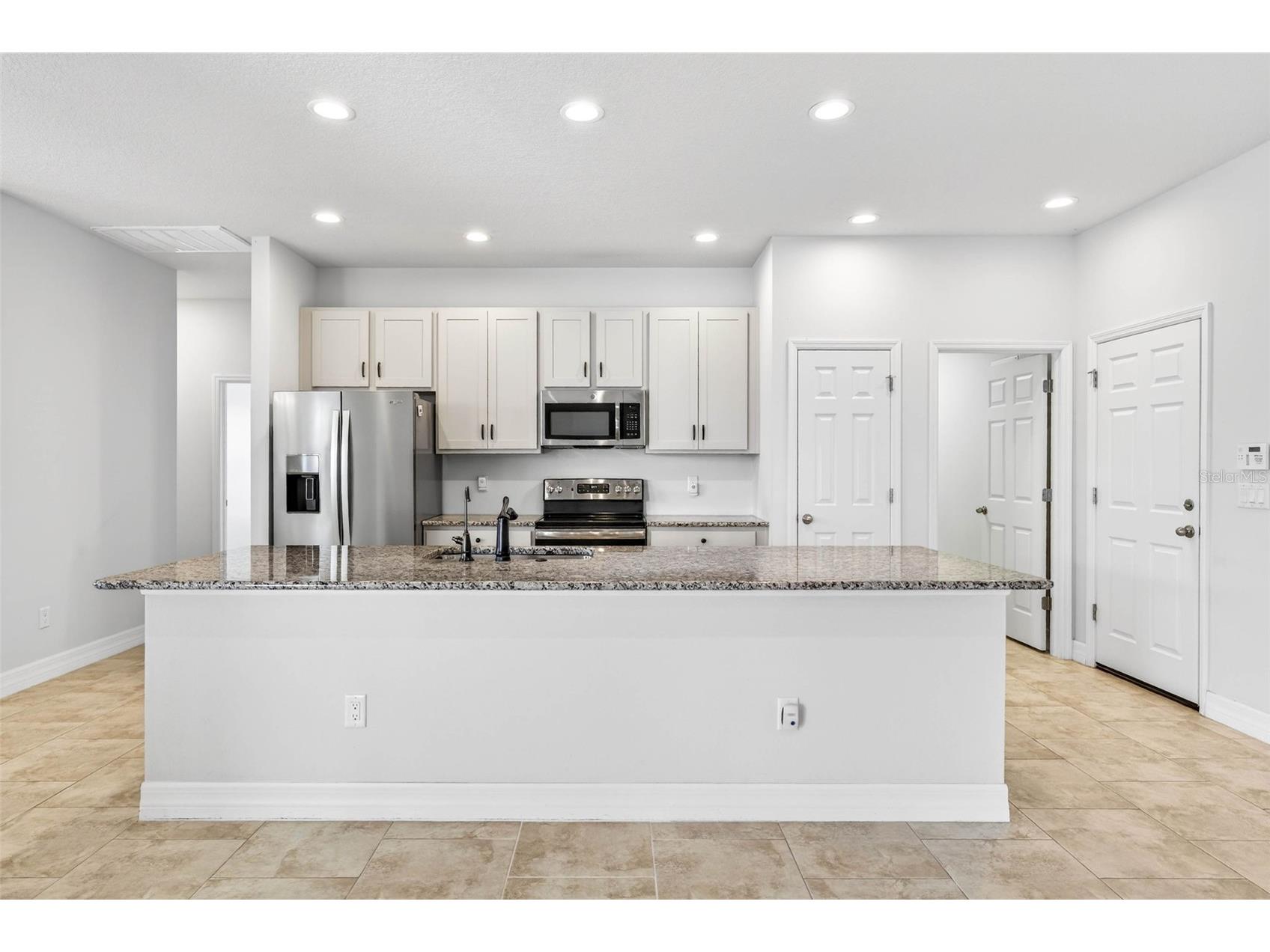 3813 Milflores Drive Sun City Center FL 33573 TB8481980 image12