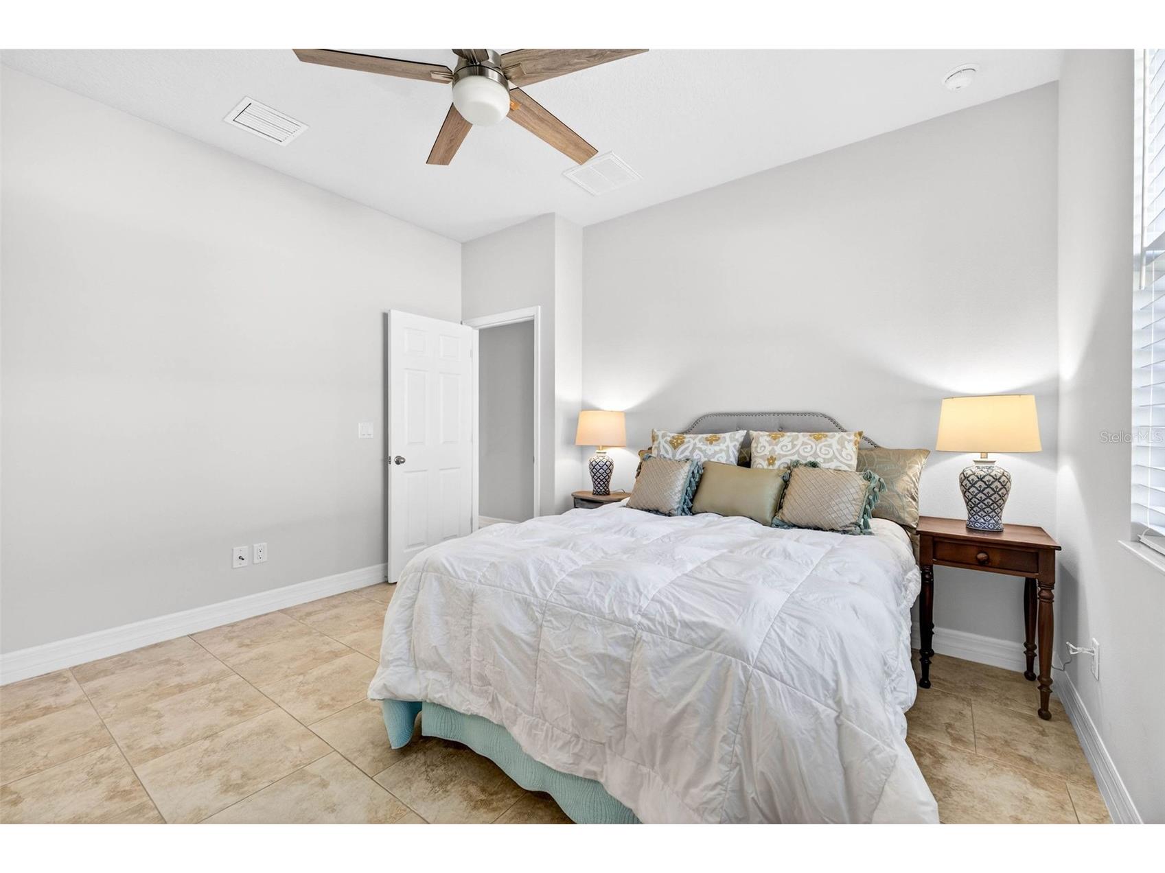 3813 Milflores Drive Sun City Center FL 33573 TB8481980 image16