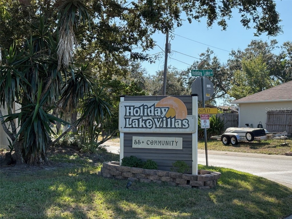 3813 Staysail Lane Holiday FL 34691 TB8453870 image2