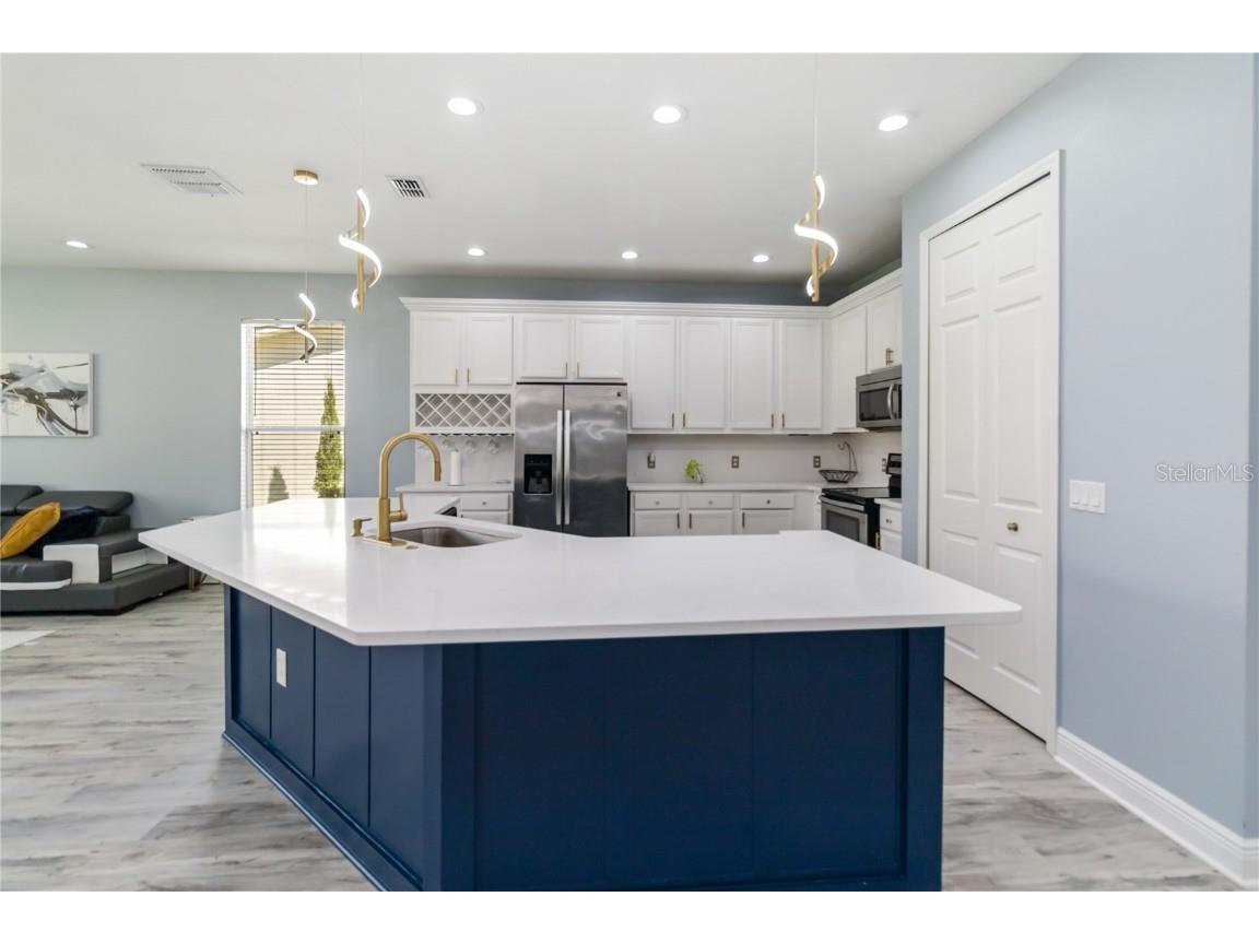 3814 Golden Feather Way Kissimmee FL 34746 - LAKE TOHO O6341696 image3