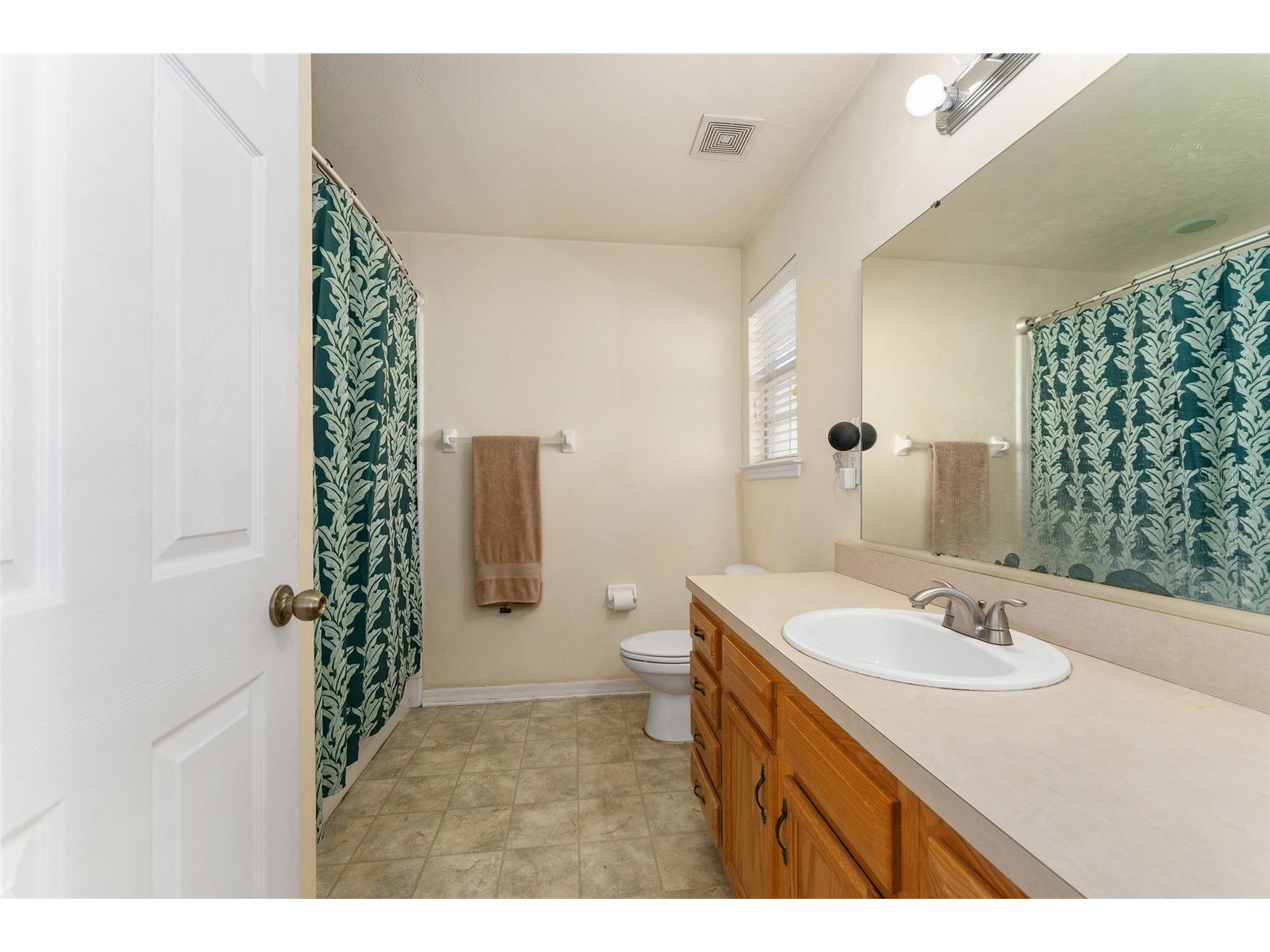 3814 NW 26th Street Gainesville FL 32605 GC536307 image22