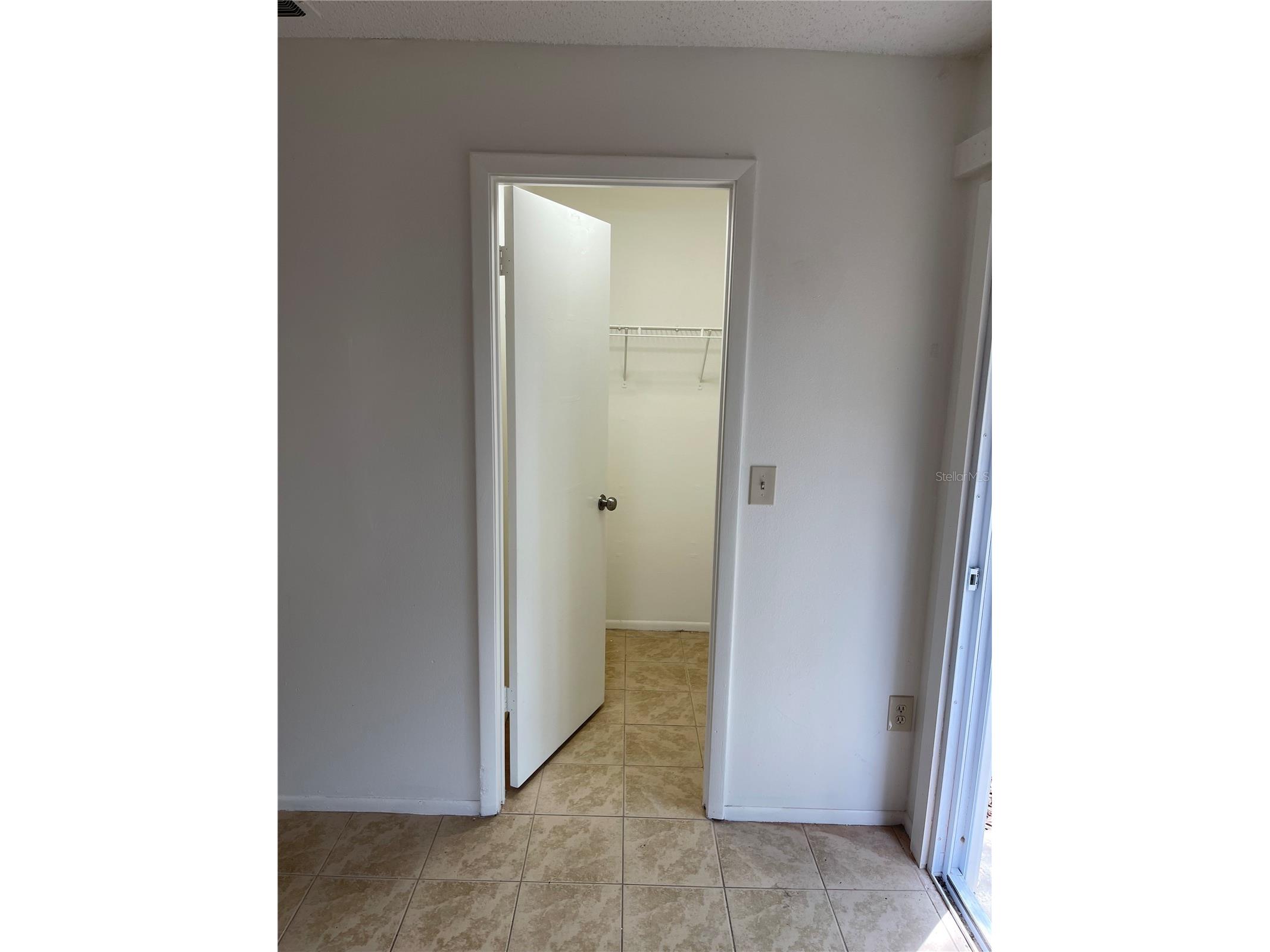 3814 Valley Tree Drive Tampa FL 33610 TB8436806 image14