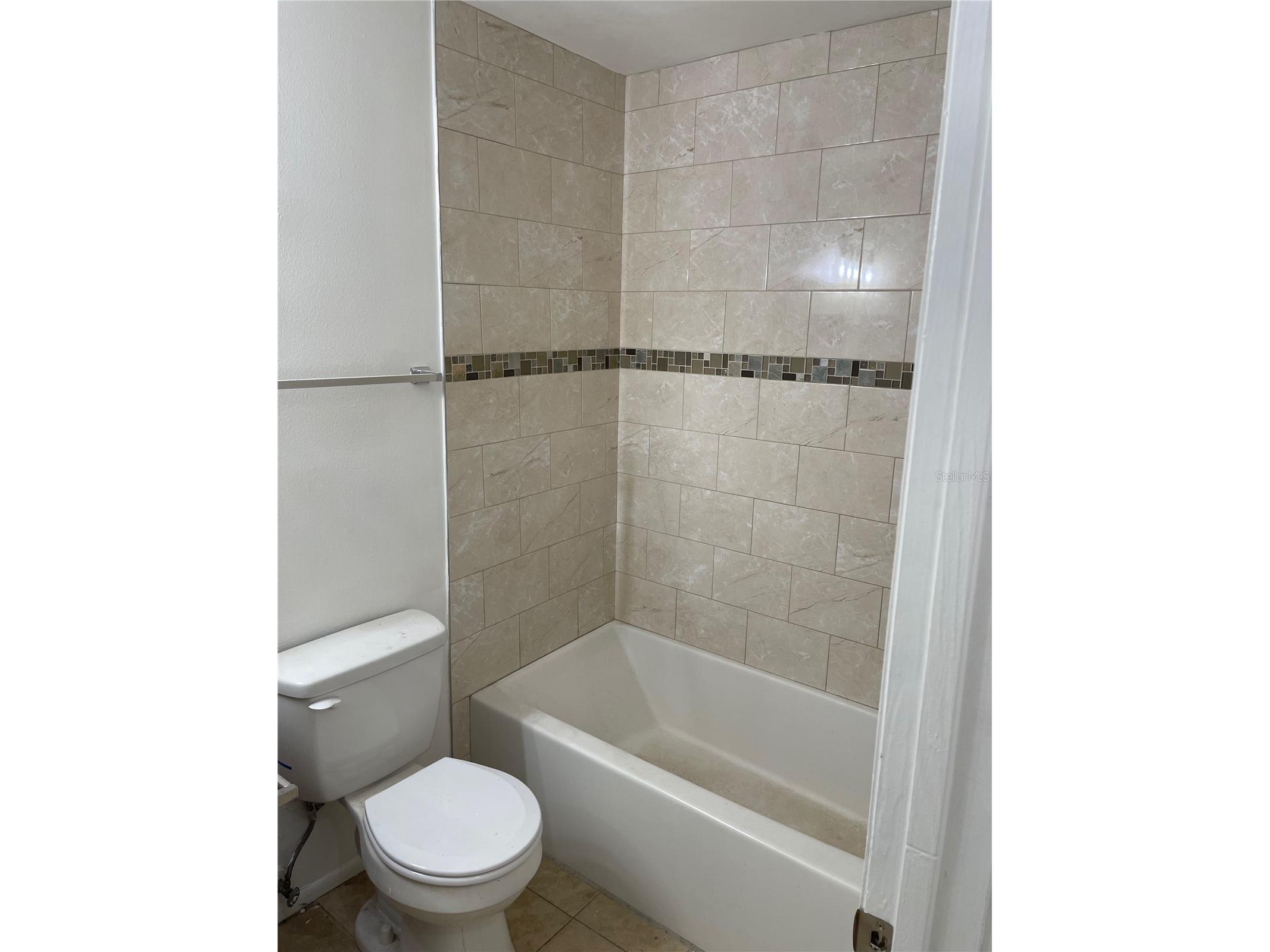 3814 Valley Tree Drive Tampa FL 33610 TB8436806 image8