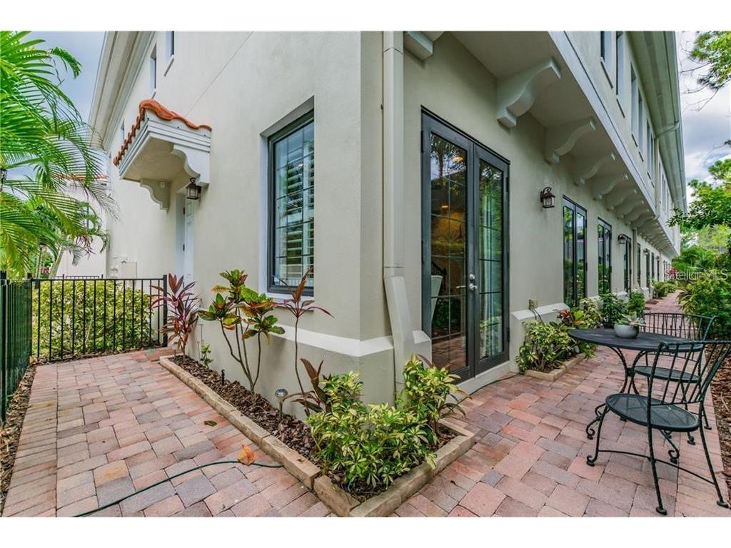 3814 Villas Del Sol Court Tampa FL 33609 TB8509345 image2