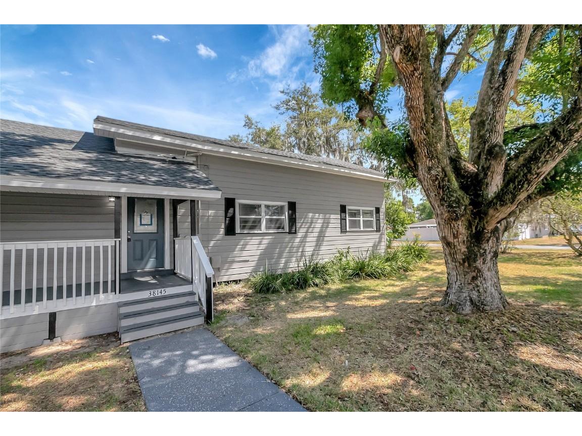 38145 7th Avenue Zephyrhills FL 33542 U8246968 image1