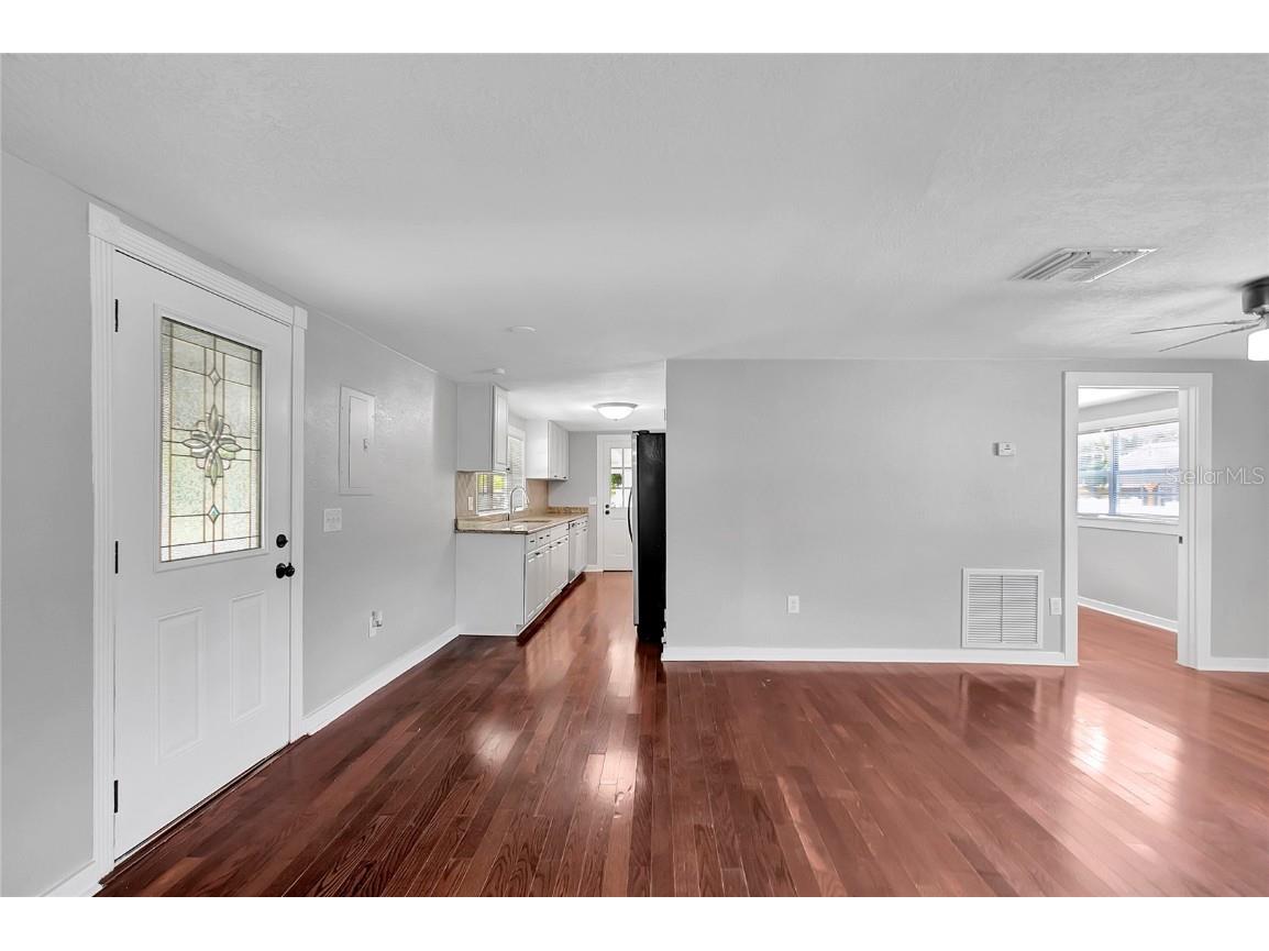 38145 7th Street Zephyrhills FL 33542 TB8418084 image12