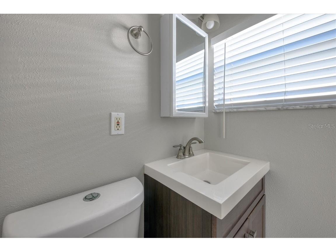 3815 1st Avenue N Saint Petersburg FL 33713 TB8437102 image23