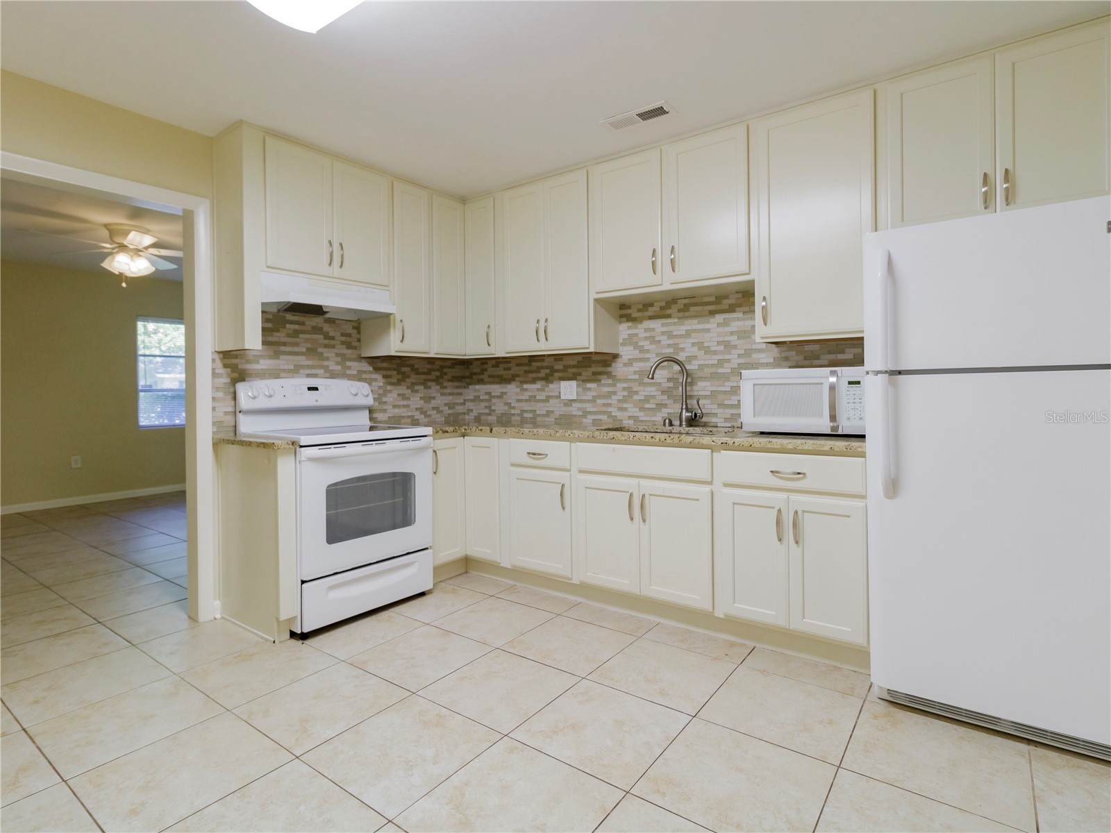 3815 NW 45th Street Gainesville FL 32606 GC539200 image7