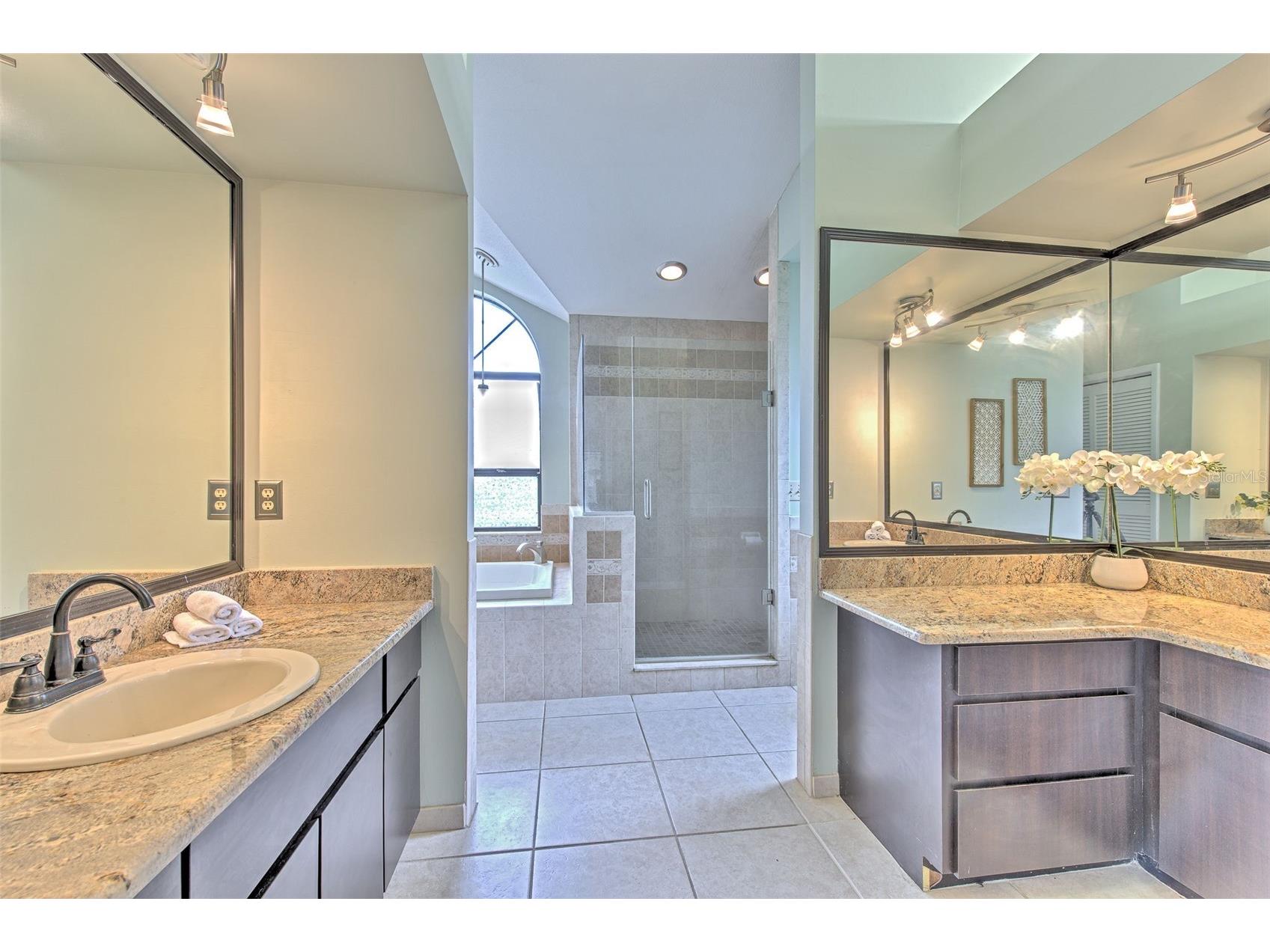 3816 Buckingham Loop Drive Valrico FL 33594 TB8512927 image17