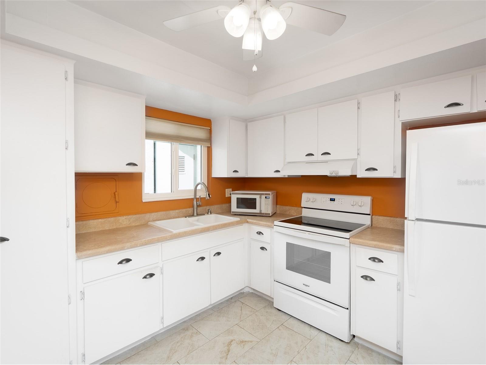3816 Roxane Blvd #158 Sarasota FL 34235 A4692821 image11