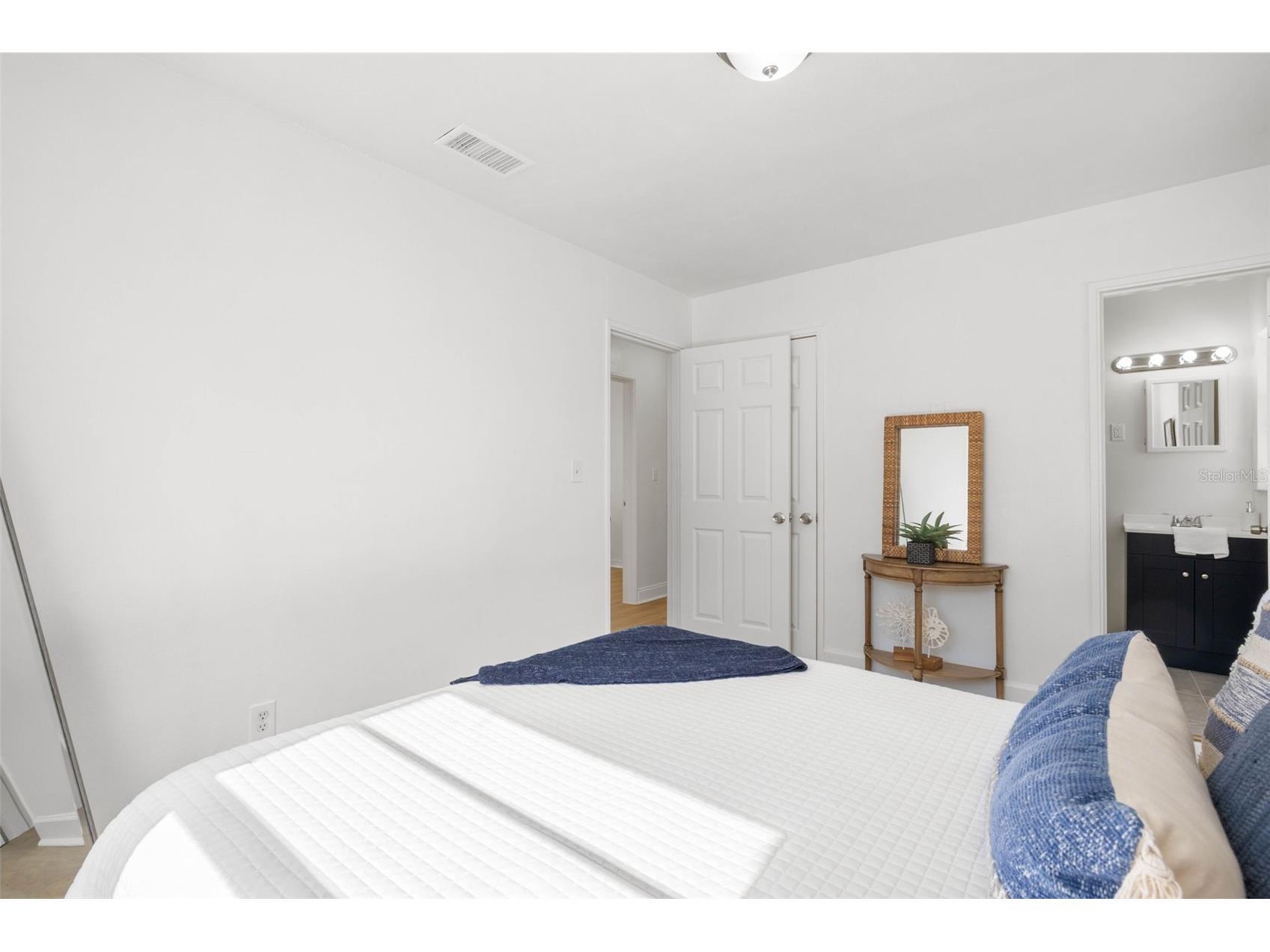 3816 W Paxton Avenue Tampa FL 33611 TB8525386 image19