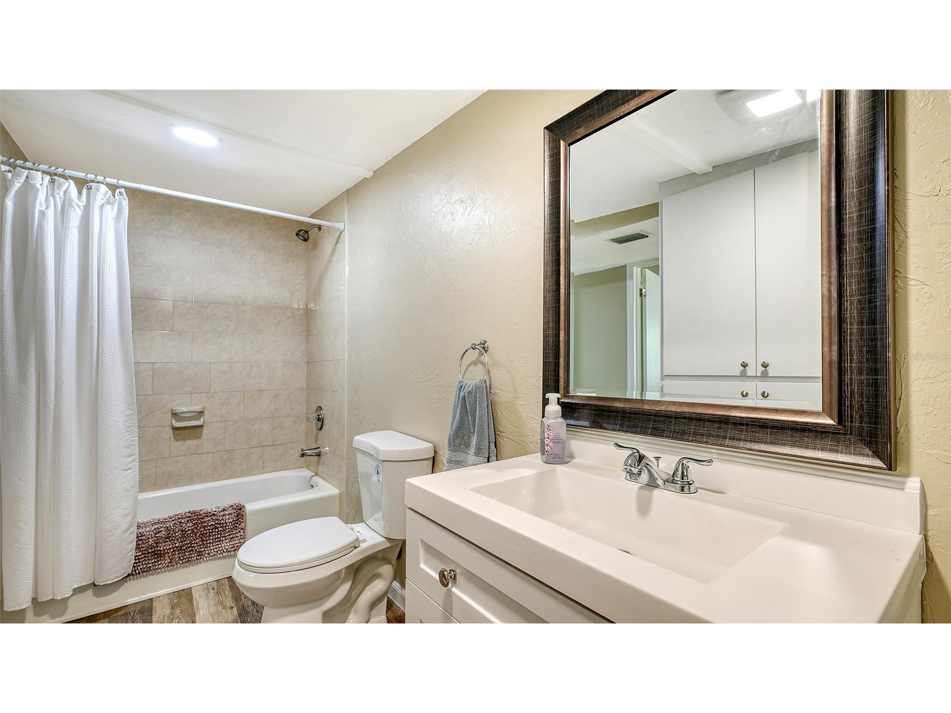 3818 Gocio Road Sarasota FL 34235 A4687006 image45