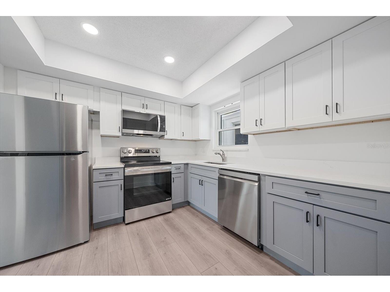 3818 Roxane Boulevard #157 Sarasota FL 34235 A4698069 image10
