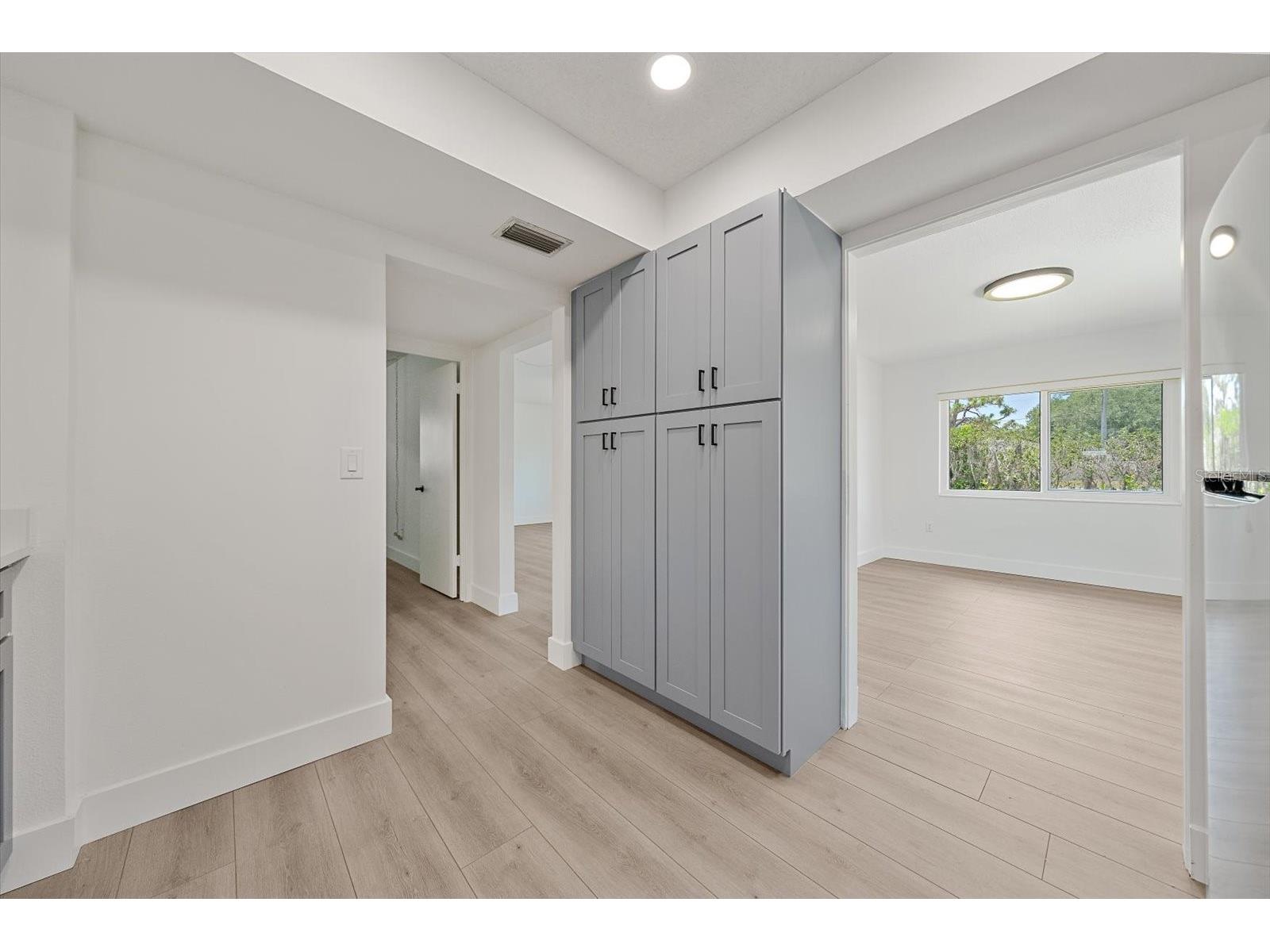 3818 Roxane Boulevard #157 Sarasota FL 34235 A4698069 image11
