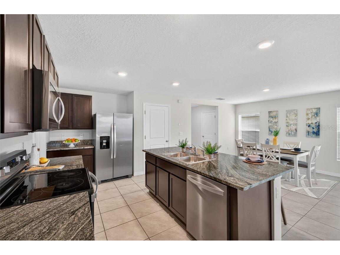 3819 Mannered Gold Avenue Bradenton FL 34208 A4664812 image10