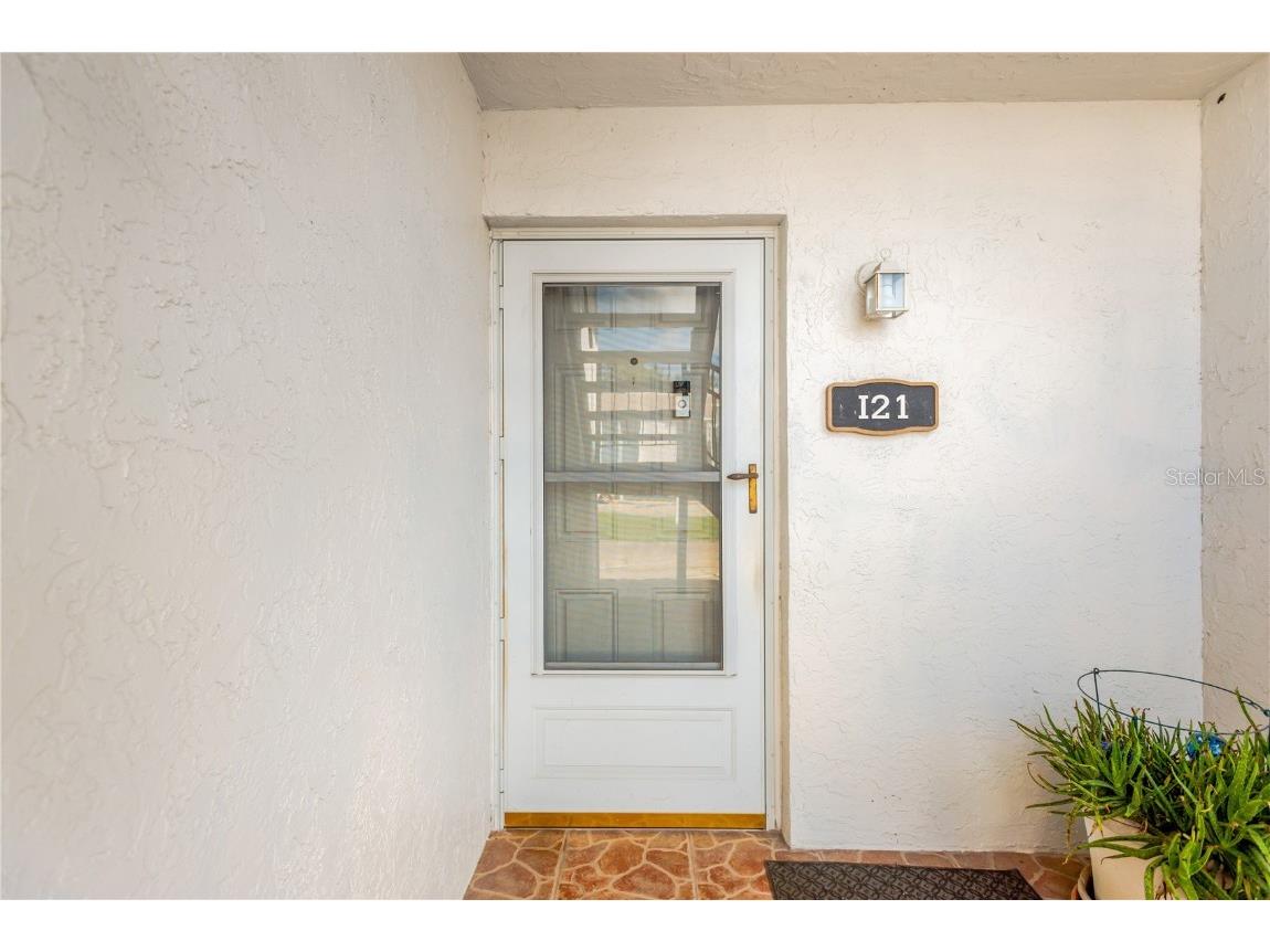 3819 N Oak Drive #I21 Tampa FL 33611 TB8317078 image1