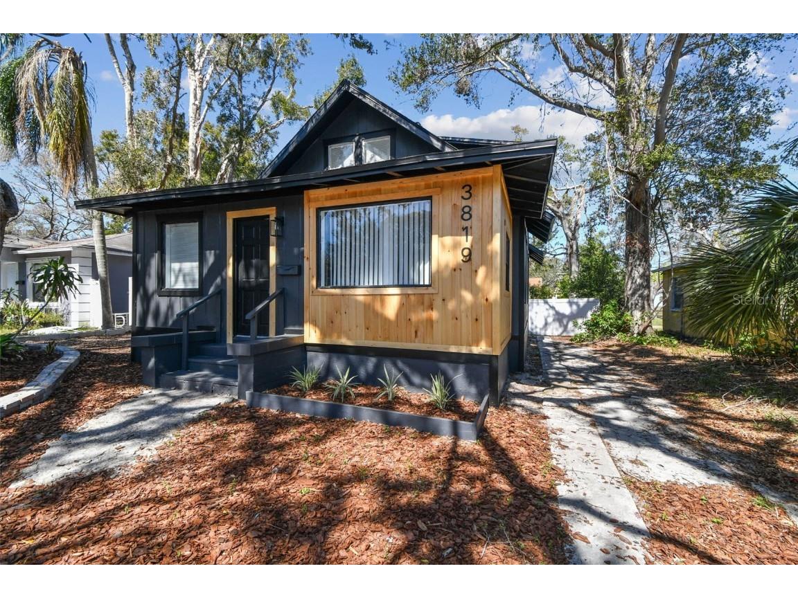 3819 Queensboro Avenue S Saint Petersburg FL 33711 TB8351067 image1