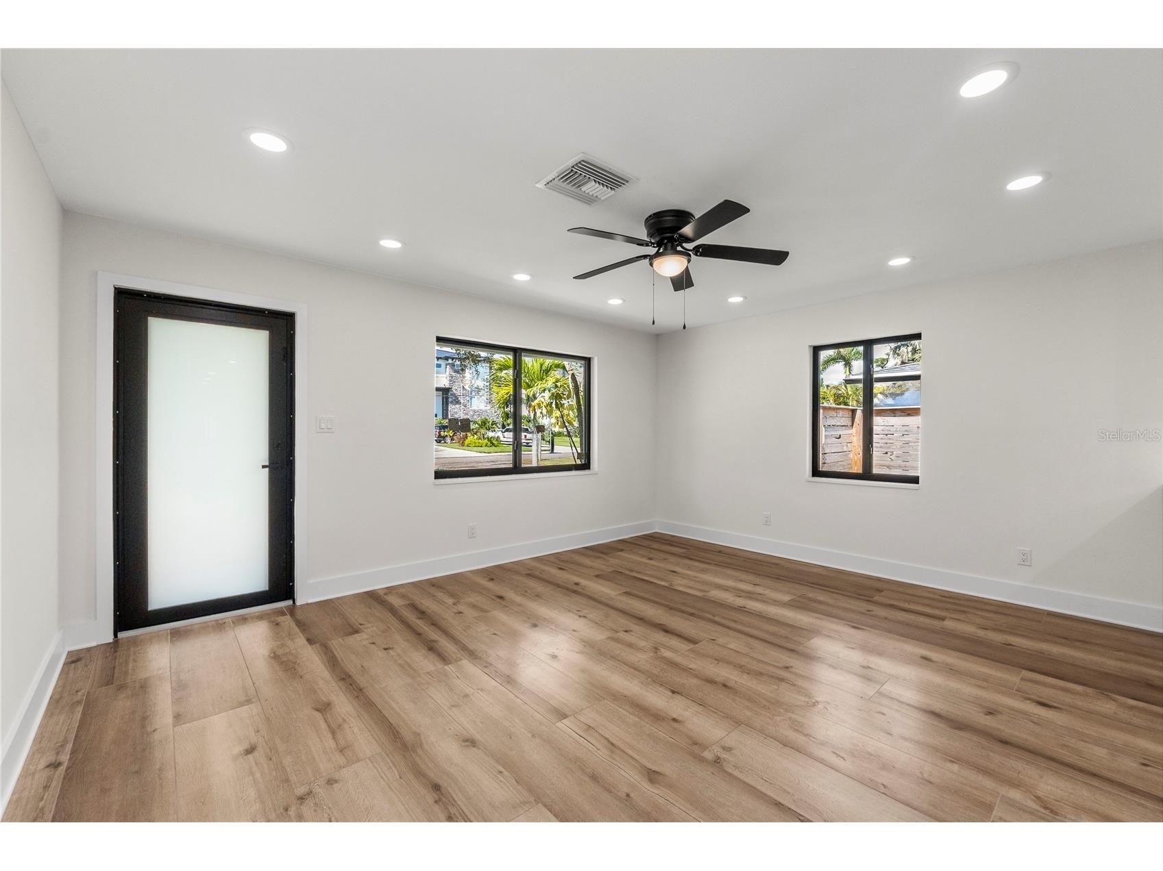 3819 Shore Acres Boulevard NE Saint Petersburg FL 33703 A4665611 image5