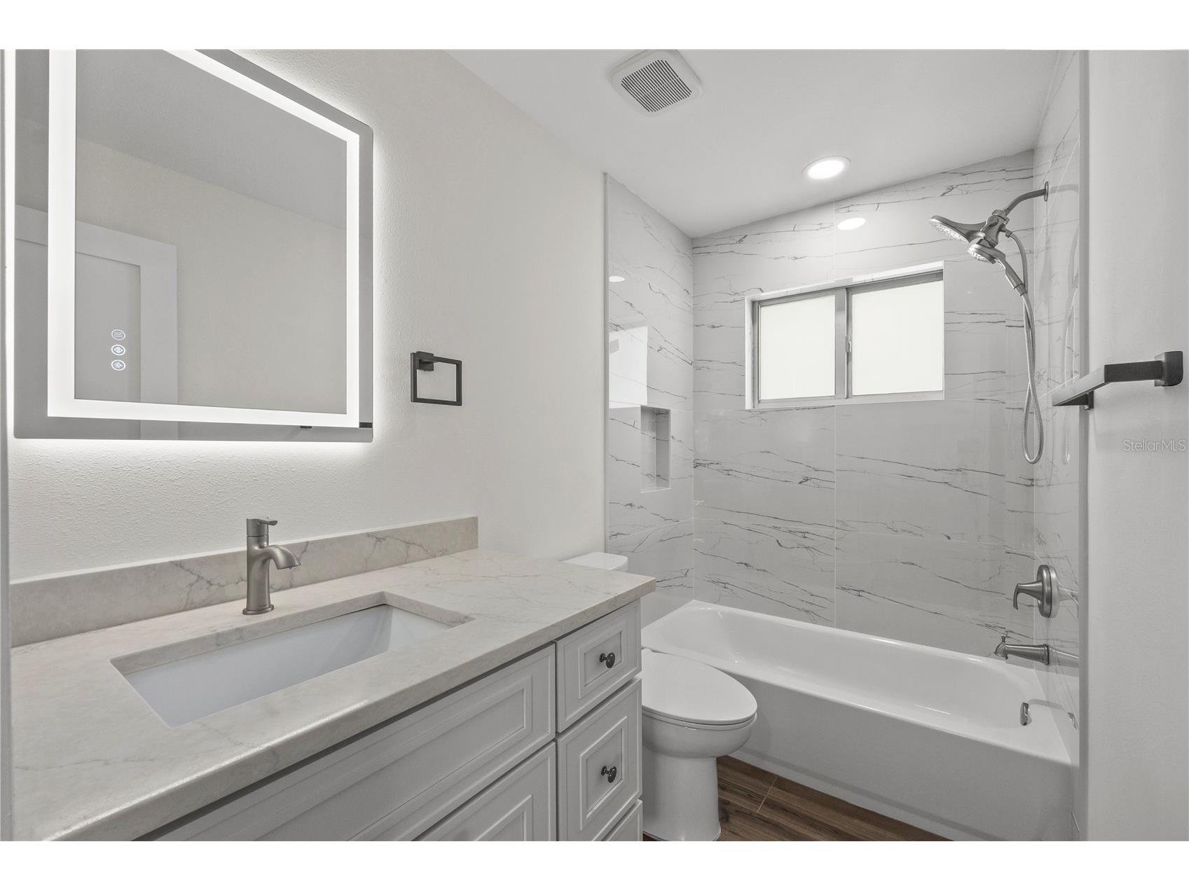 3819 Shore Acres Boulevard NE Saint Petersburg FL 33703 A4665611 image7