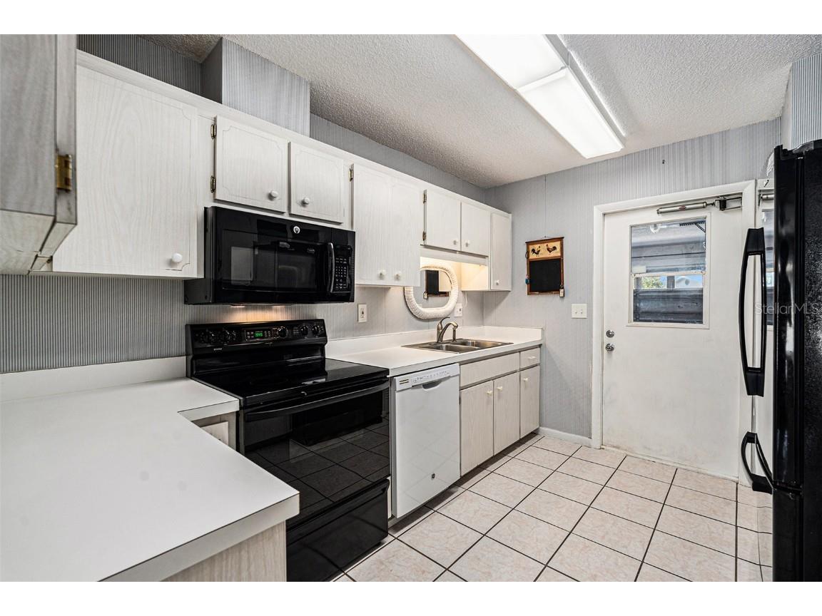 382 Club Manor Drive Sun City Center FL 33573 TB8436289 image14