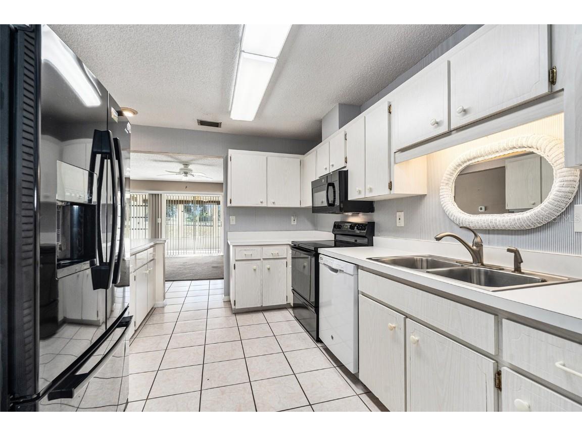 382 Club Manor Drive Sun City Center FL 33573 TB8436289 image15