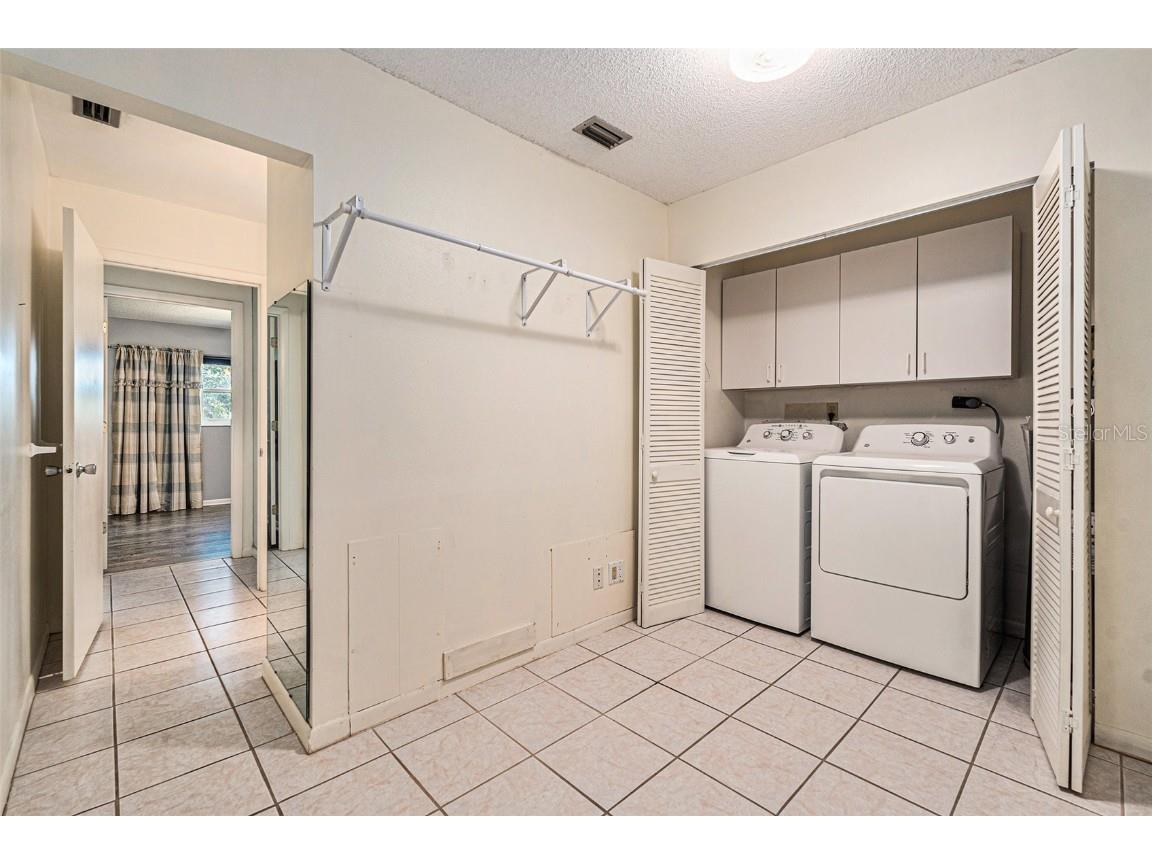 382 Club Manor Drive Sun City Center FL 33573 TB8436289 image20