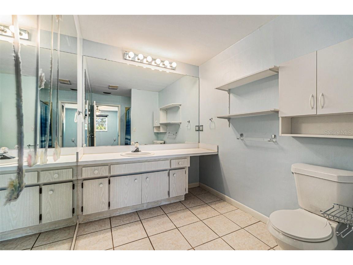 382 Club Manor Drive Sun City Center FL 33573 TB8436289 image23