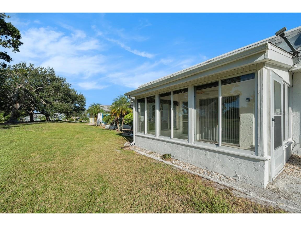 382 Club Manor Drive Sun City Center FL 33573 TB8436289 image26